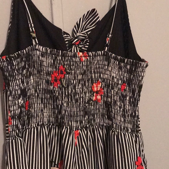 Striped romper - Picture 4 of 4